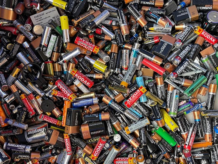 Genopladelige batterier åa – erstat engangsbatterierne